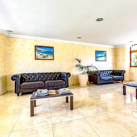 Apartment With One Bedroom In Costa Adeje With Wonderful Mountain View Shared Pool And Wifi Apartment Playa de las Americas (Tenerife)